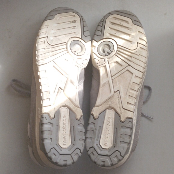 New Balance 550 Gray Suede Size 11.5 Men's - Picture 4 of 4